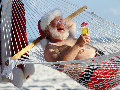 Дядо Коледа на плажа